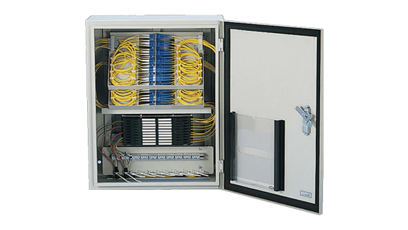 屋内光成端箱（自立）FDU