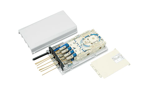 屋外光成端箱（壁取付）FSPHR