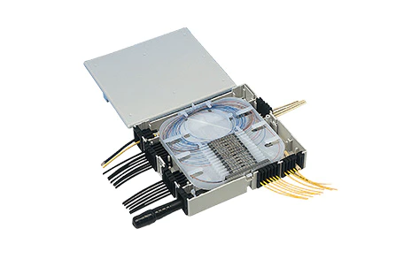 屋内光成端箱（壁取付）FTB-601